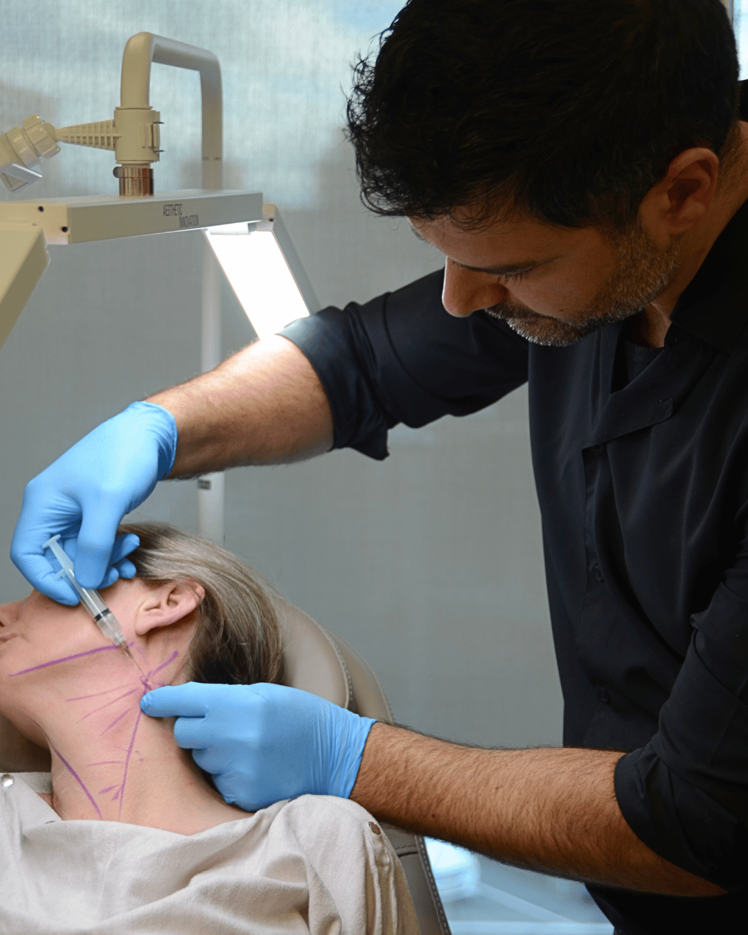 sculptra doctor treatment in clinic